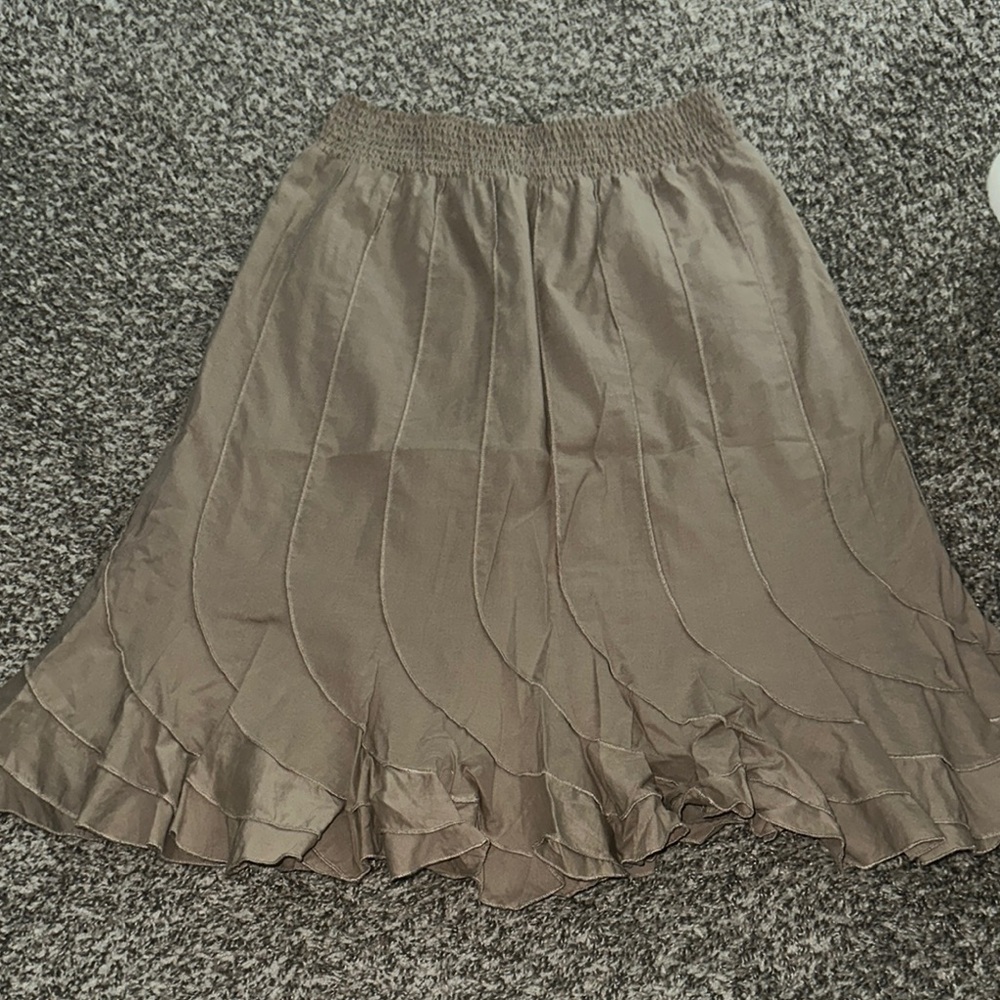 Women’s Taupe A-Line Ruffle Hem Skirt